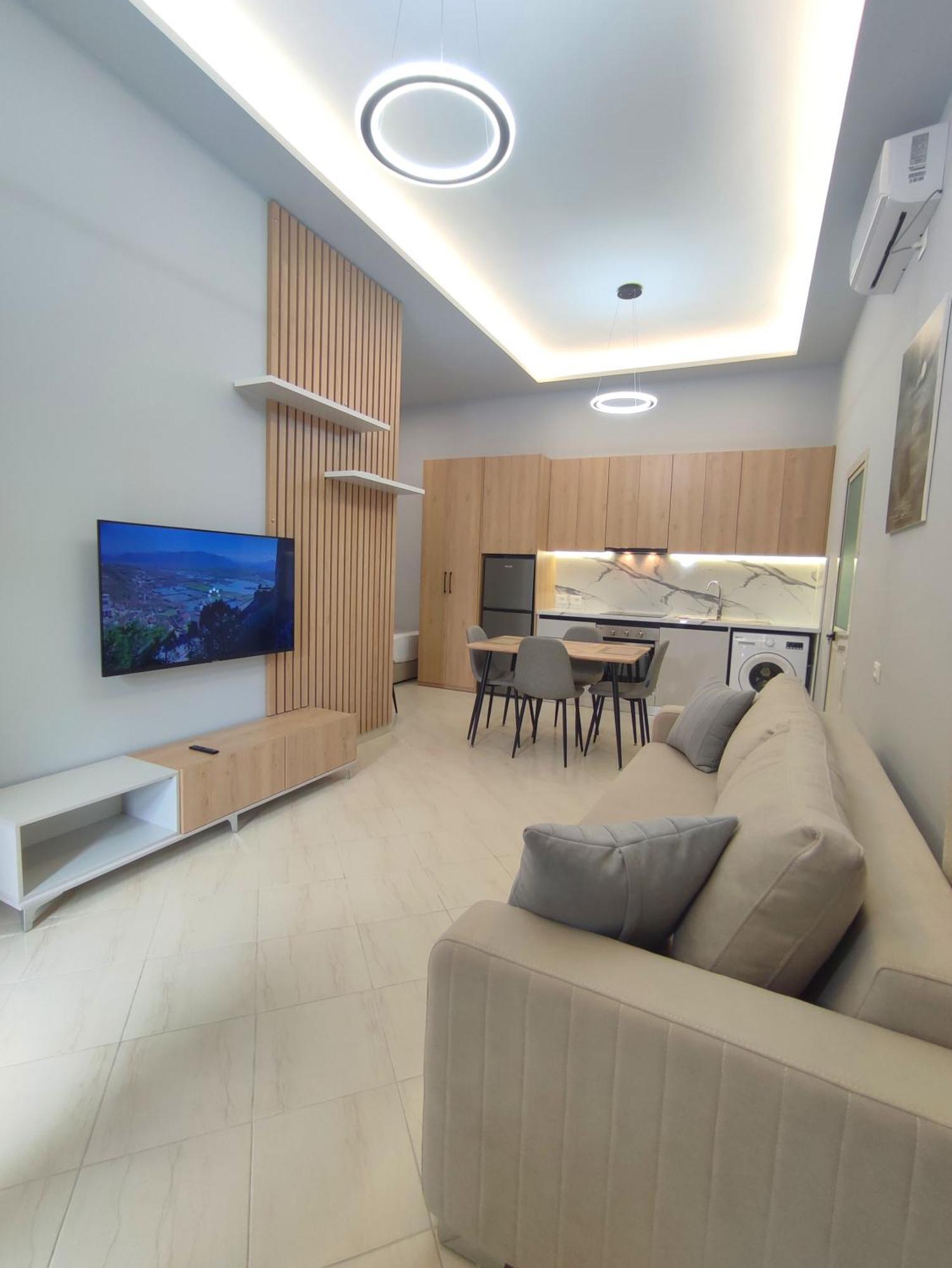 Bp Beach Apartments Golem  Exterior photo